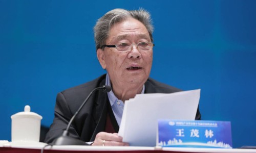 太阳镜高清偏光是什么意思-高清偏光和太阳镜的区别网 | 高清偏光和太阳镜的区别是什么,高清偏光镜片好吗